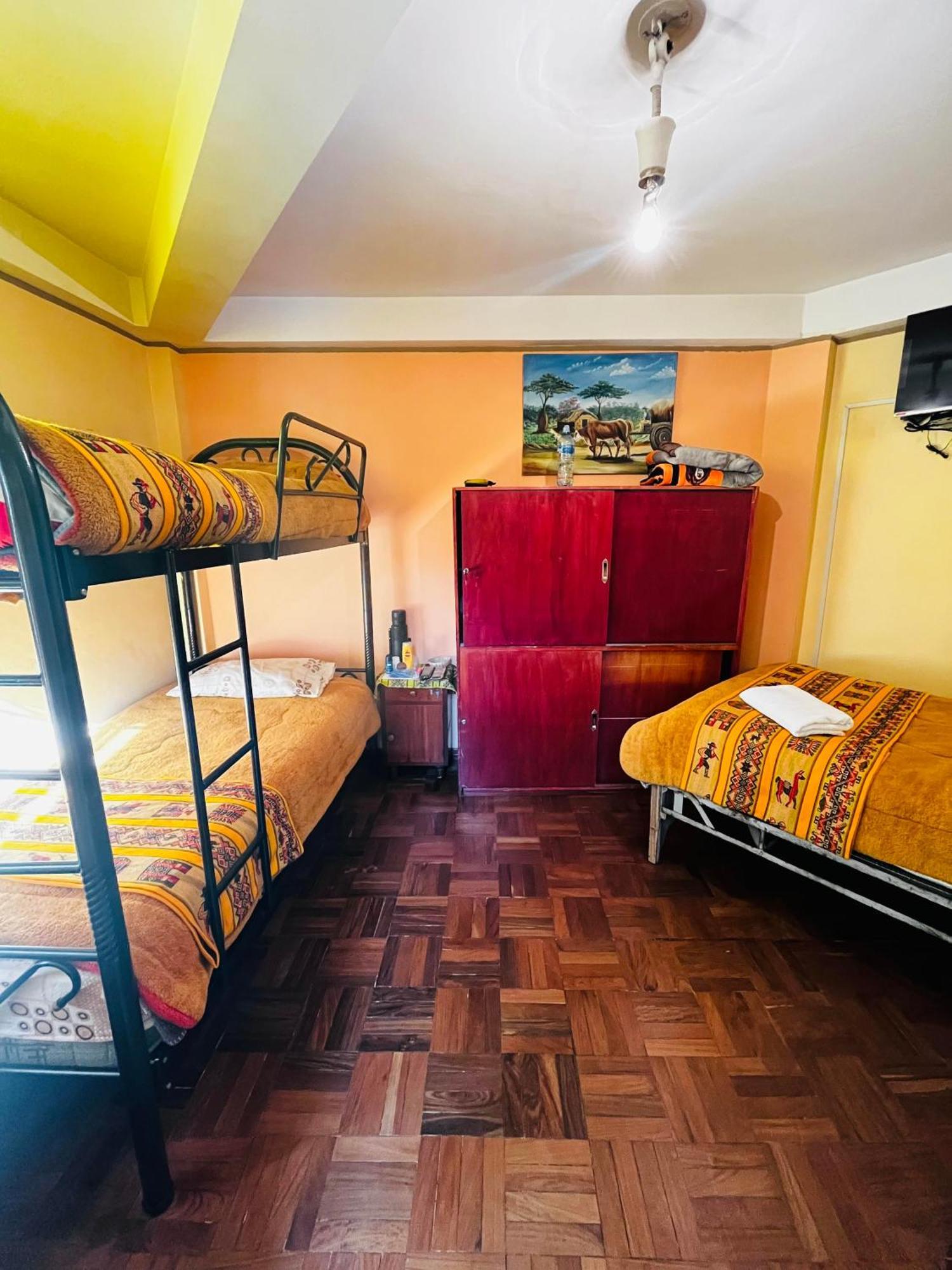 La Casa Bonita Hostal