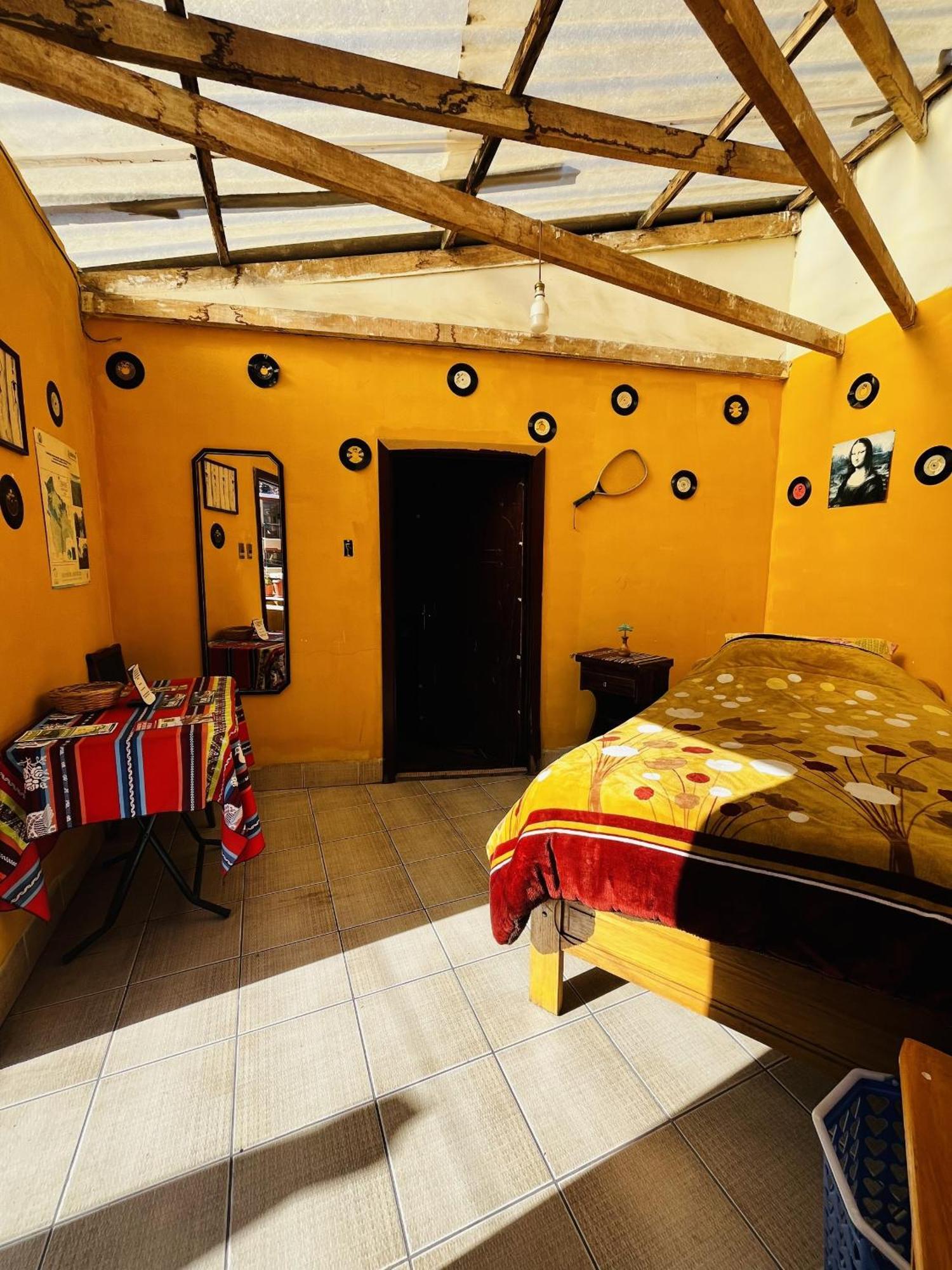 La Casa Bonita Hostal La Paz